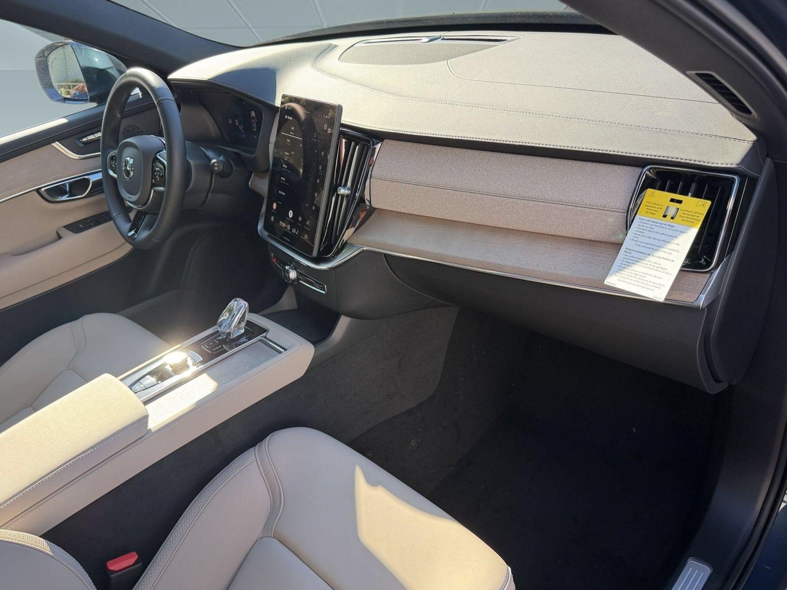 New 2027 Volvo XC60 B5 Core AWD/4WD image 31