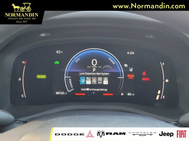 Used 2025 Toyota Camry LE FWD image 8