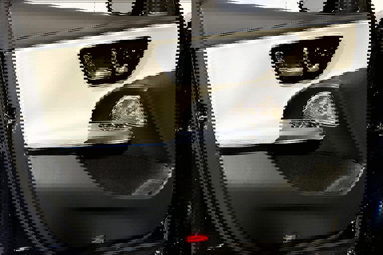 New 2026 Mercedes-Benz E 450 4MATIC Sedan image 17