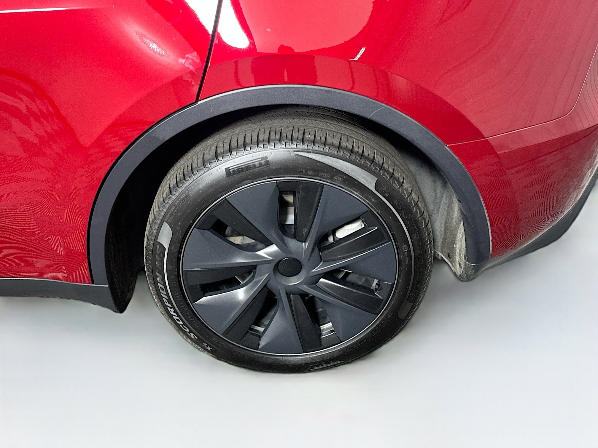 Used 2024 Tesla Model Y Long Range image 11