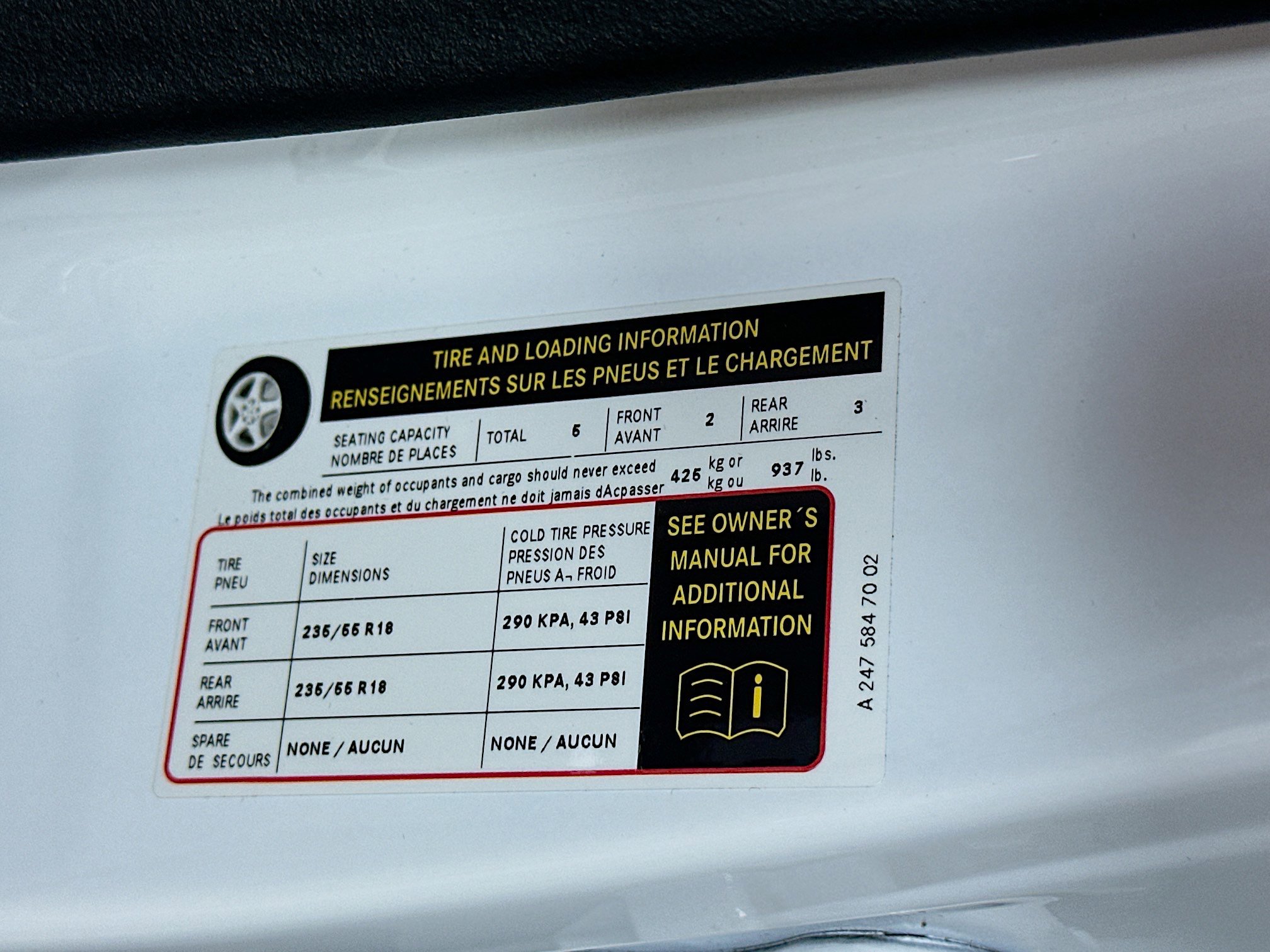 Certified 2025 Mercedes-Benz GLB 250 4MATIC image 38