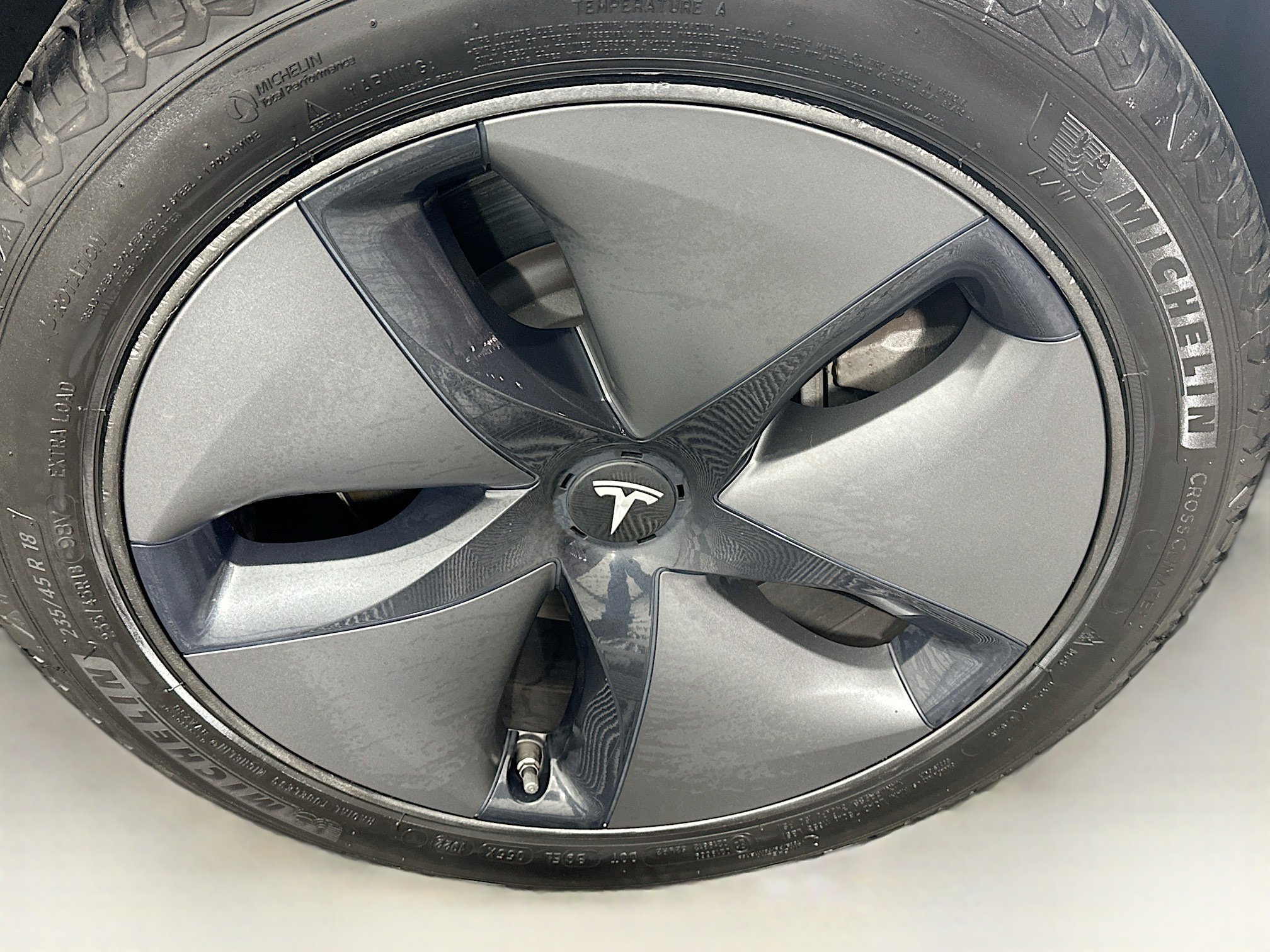 Used 2018 Tesla Model 3 Long Range RWD image 11