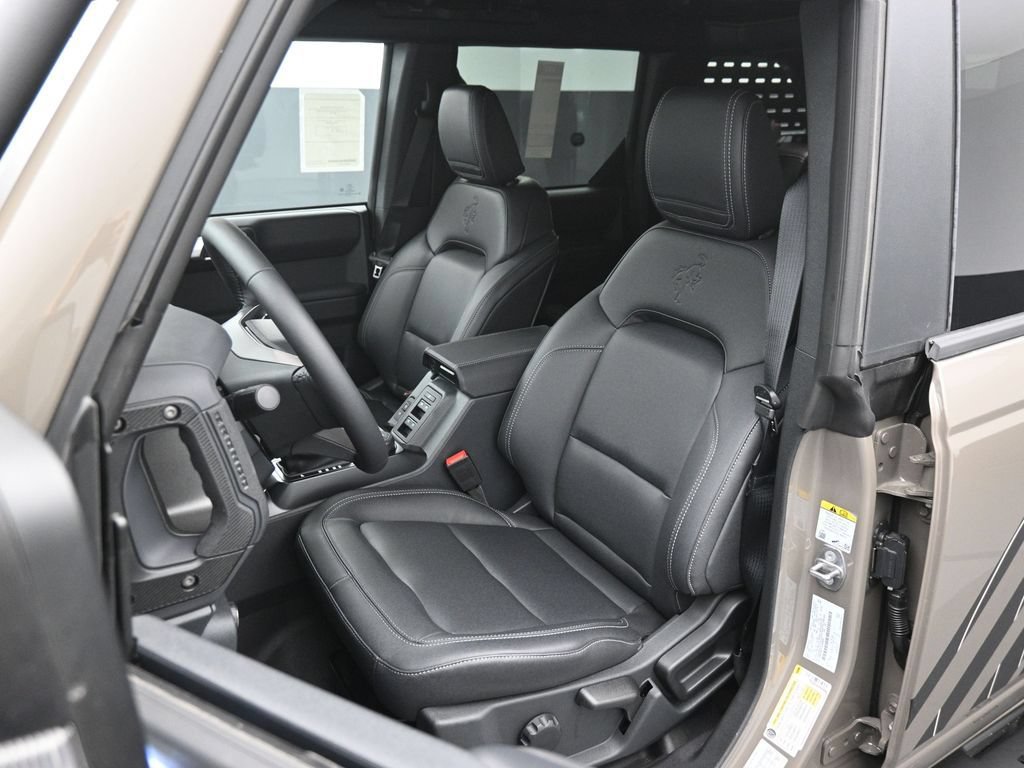 New 2025 Ford Bronco Badlands AWD/4WD image 8