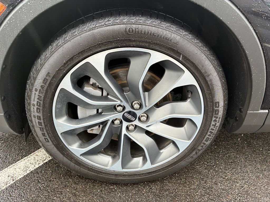 Certified 2023 Lincoln Nautilus Reserve image 25