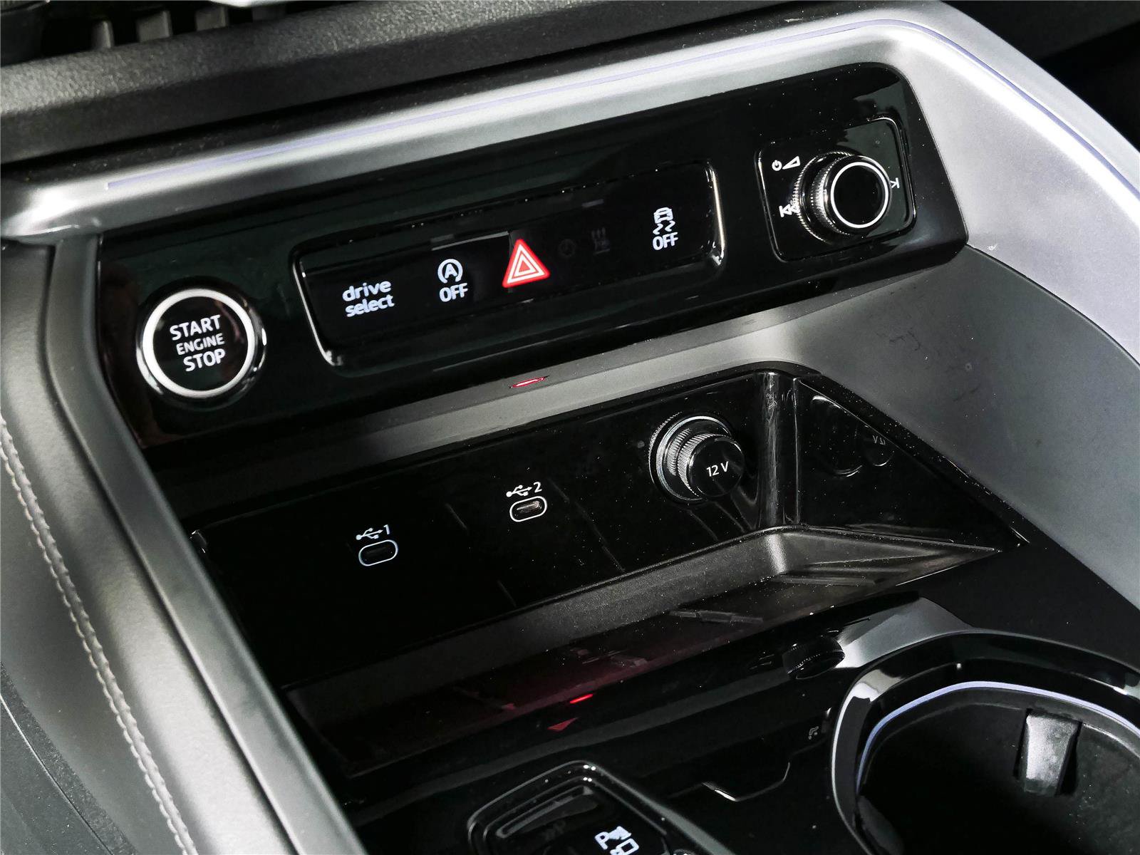 Used 2025 Audi Q5 Premium w/ Convenience Package AWD/4WD image 17