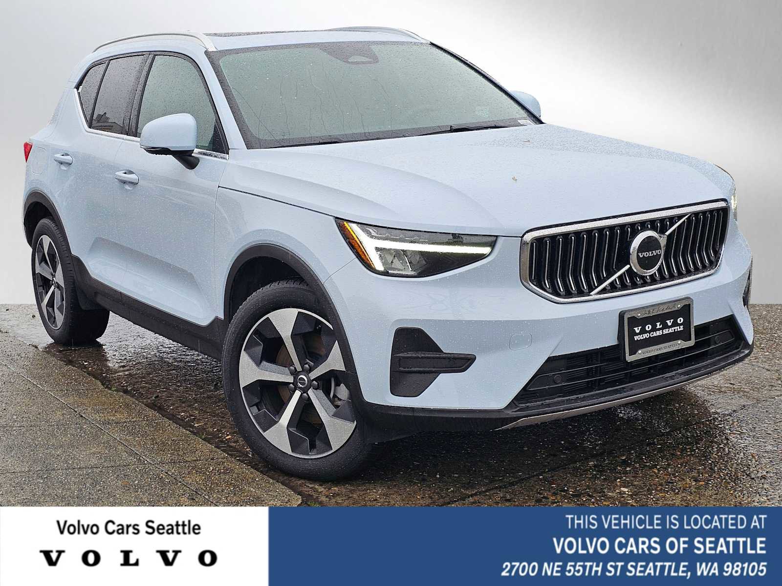 Certified 2025 Volvo XC40 B5 Core w/ Protection Package Premier image 1