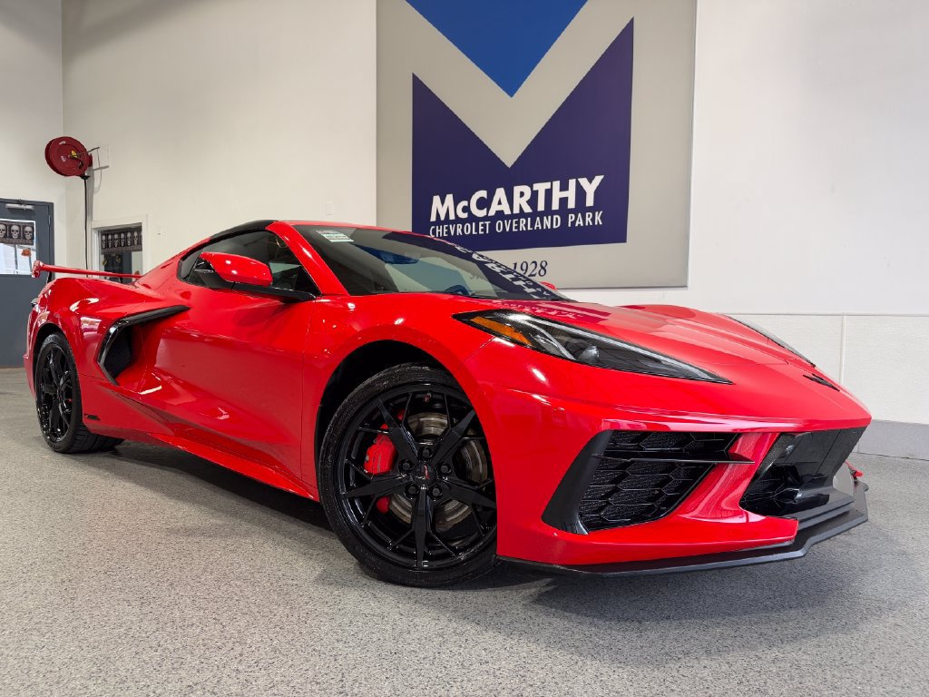 Used 2022 Chevrolet Corvette Stingray Preferred Cpe w/ 2LT RWD image 2
