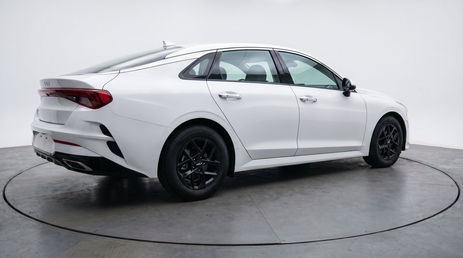Used 2025 Kia K5 LXS FWD image 9