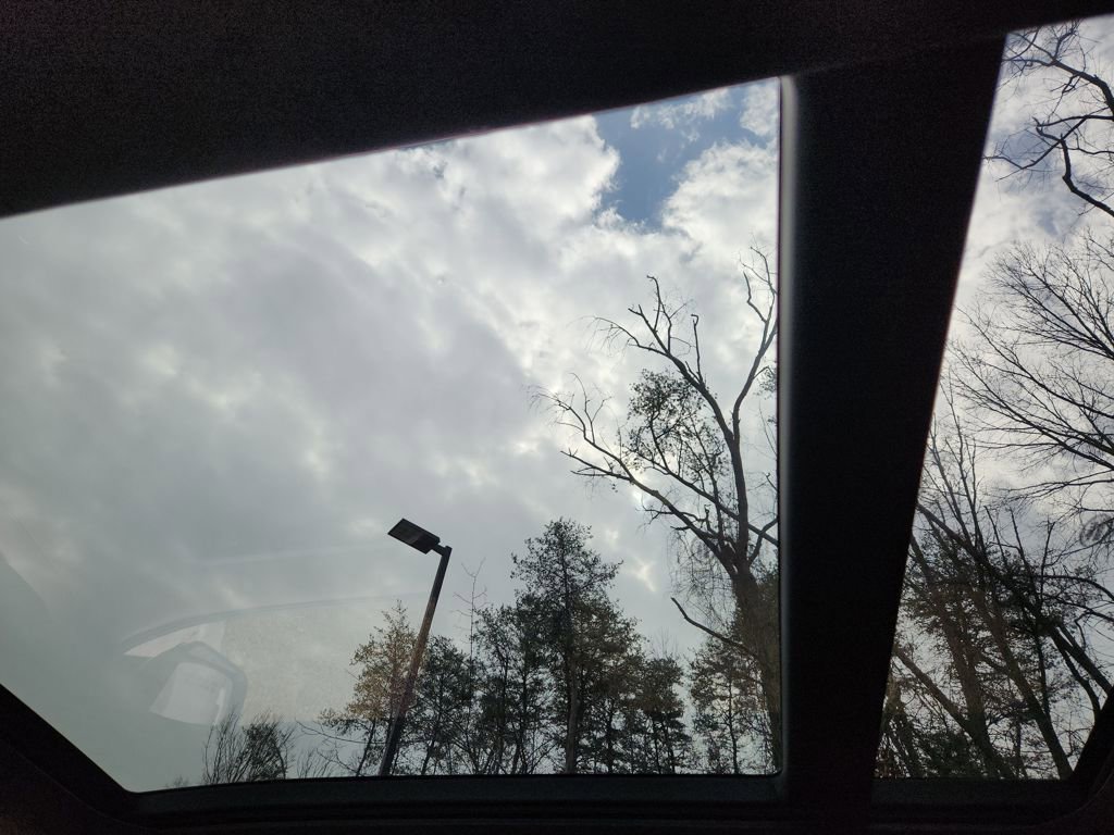 New 2026 Land Rover Defender 110 OCTA image 25