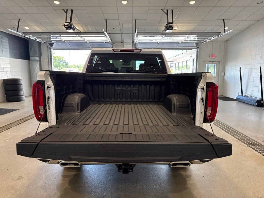 New 2026 GMC Sierra 1500 SLT AWD/4WD image 19