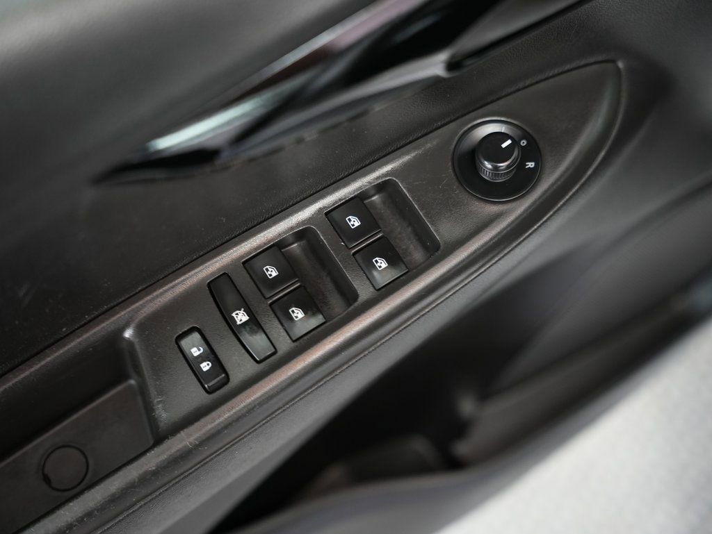 Used 2021 Chevrolet Spark LT FWD image 40
