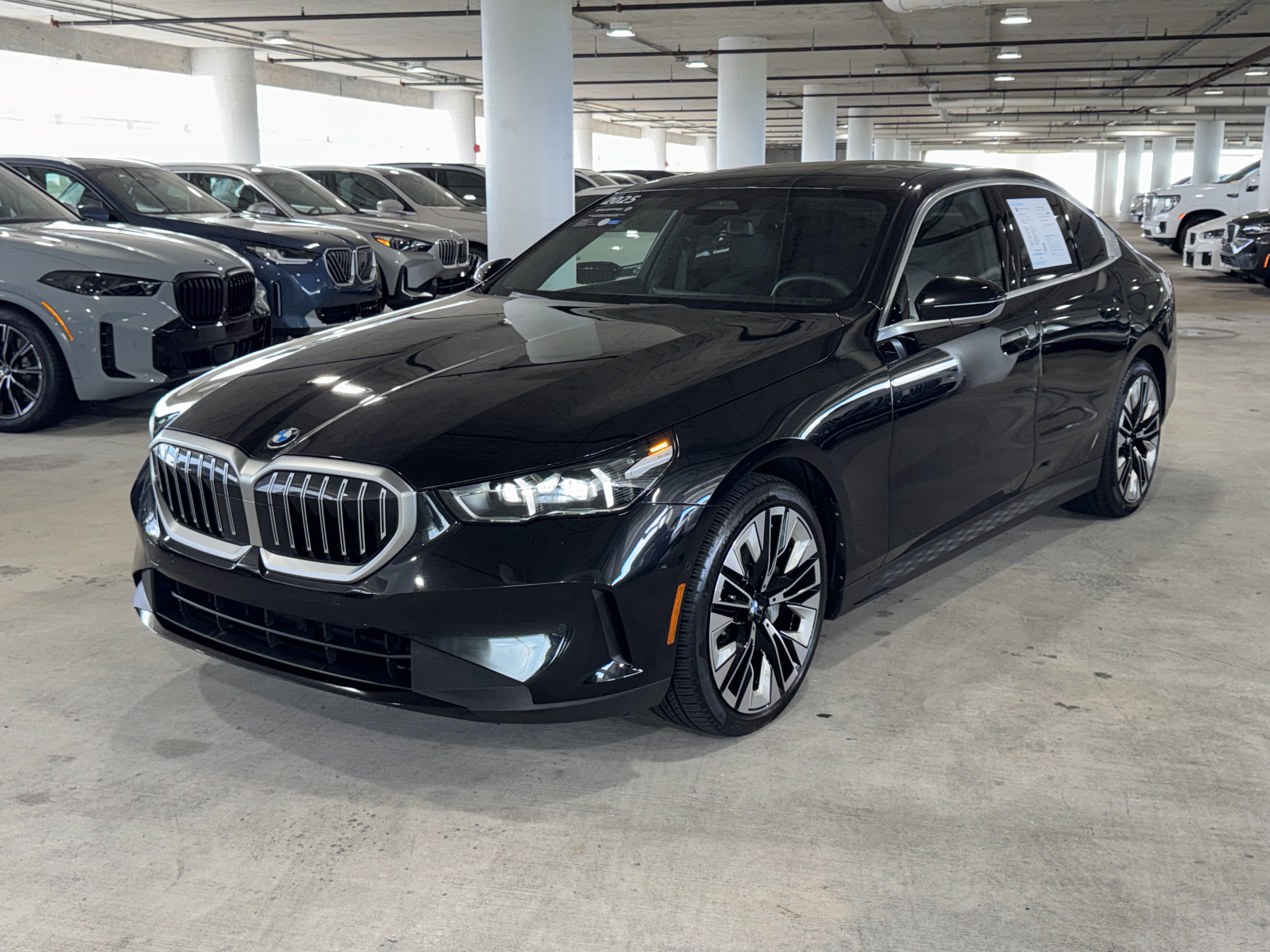 Certified 2025 BMW 530i xDrive AWD/4WD image 4