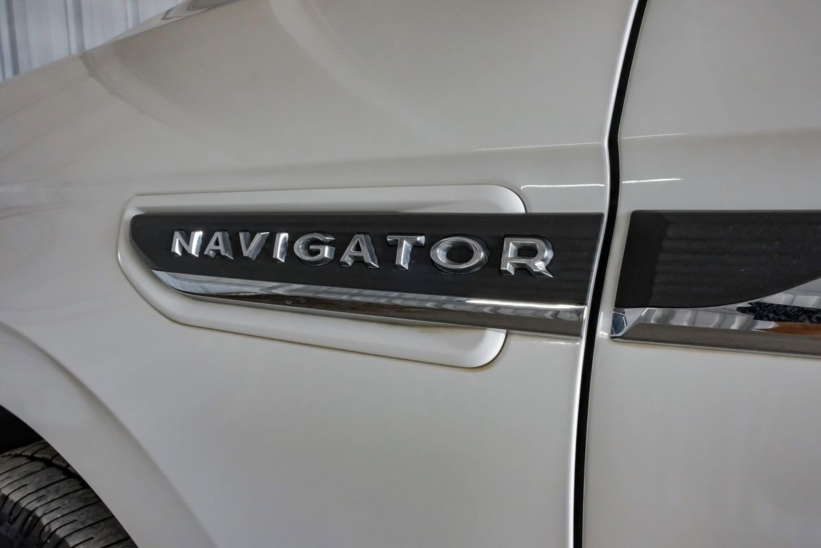 Used 2022 Lincoln Navigator L Reserve AWD/4WD image 55