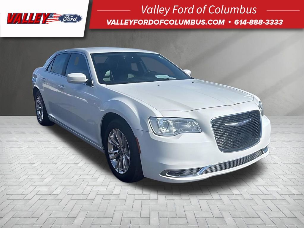 Used 2020 Chrysler 300 Touring L w/ Quick Order Package 2EF RWD image 1