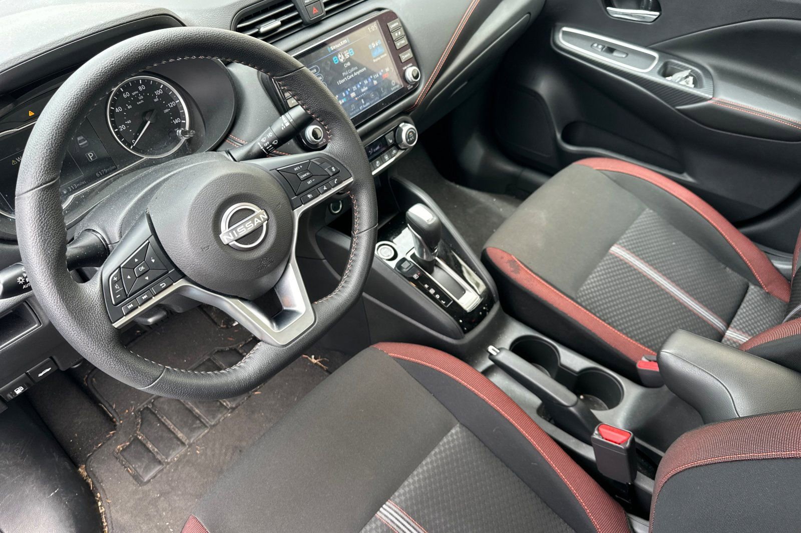 Used 2025 Nissan Versa SR w/ Trunk Package FWD image 7