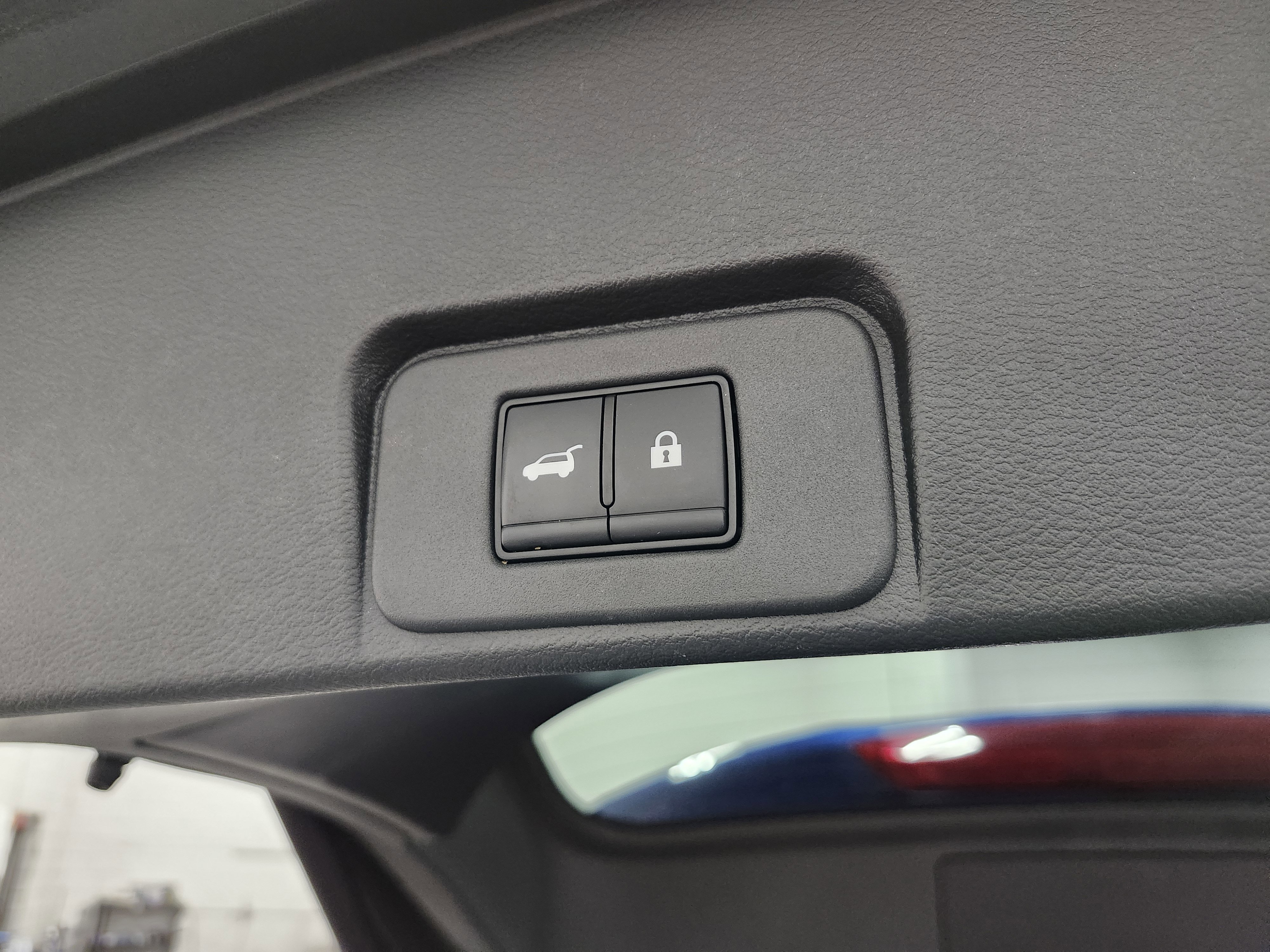 Used 2023 Nissan Rogue SL w/ SL Premium Package image 27