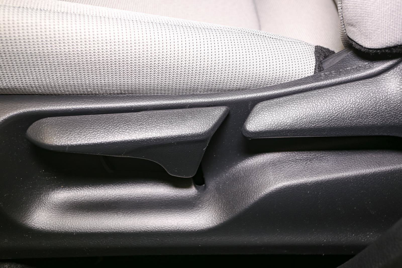 Used 2024 Toyota Corolla Cross L image 39