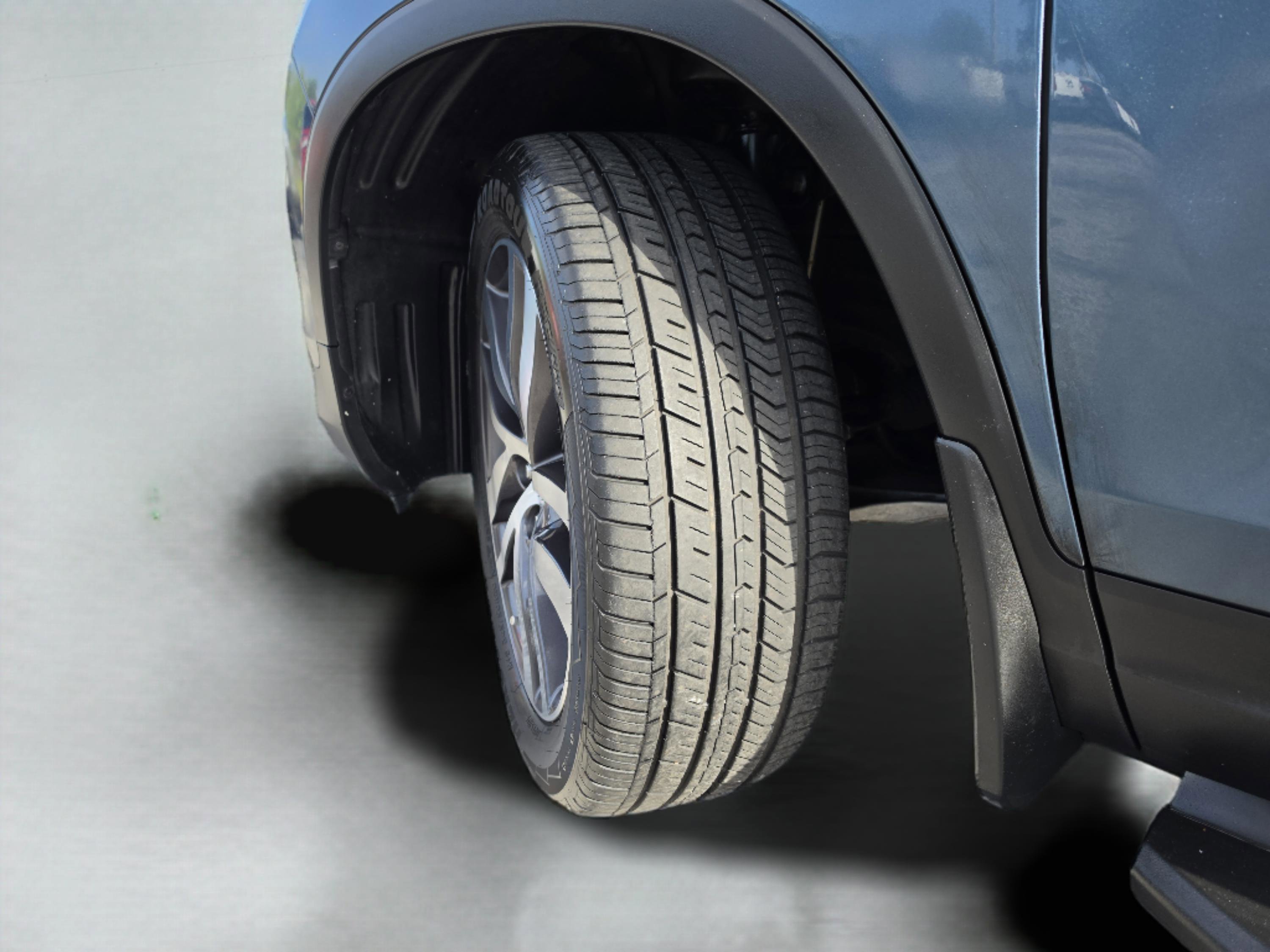 Used 2017 Honda Pilot Touring image 45