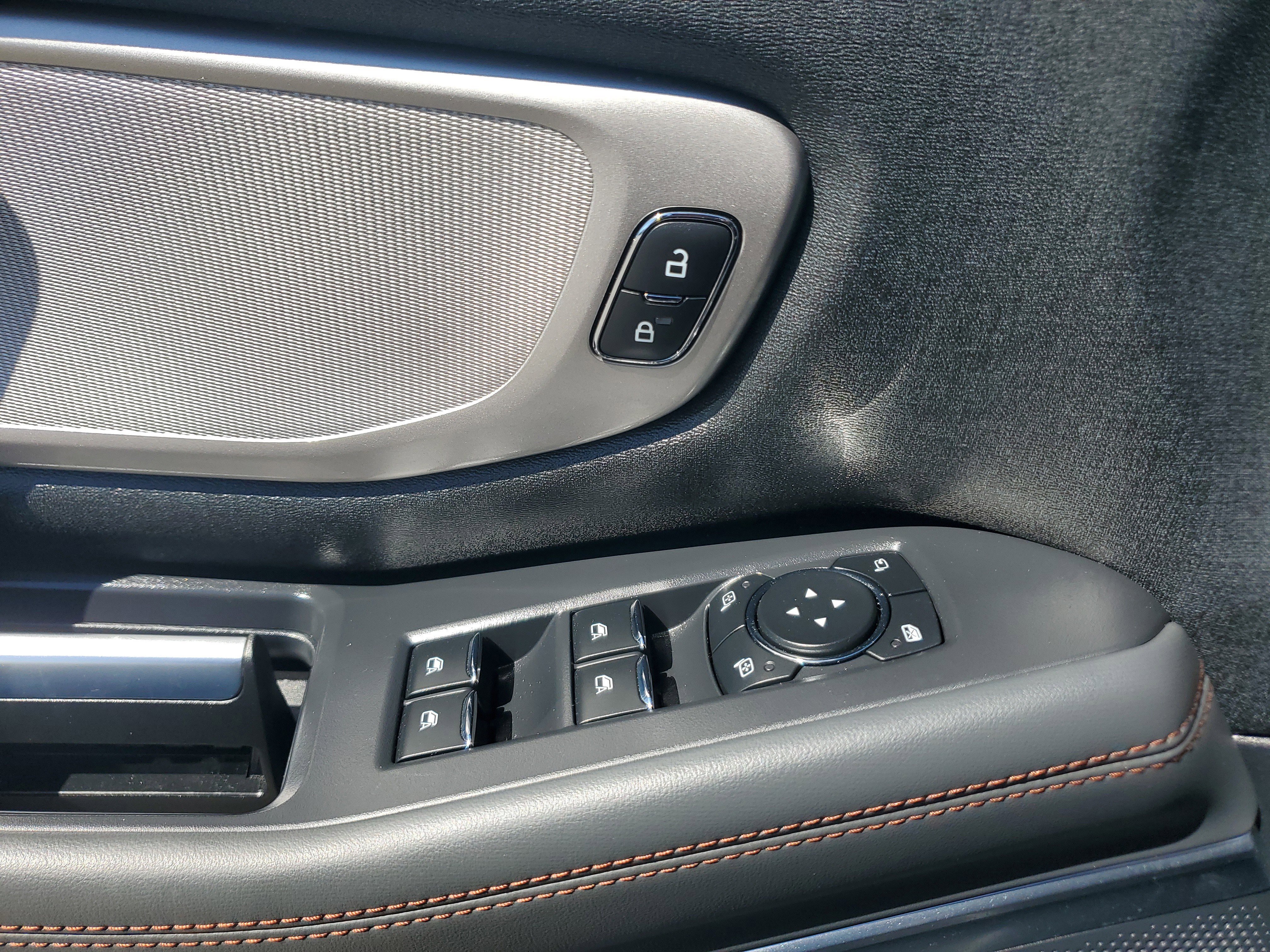 Used 2025 Ford Expedition Max Active image 28