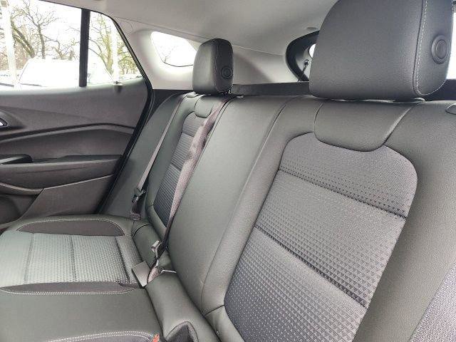 New 2026 Chevrolet Trax LT w/ Driver Confidence Package FWD image 8