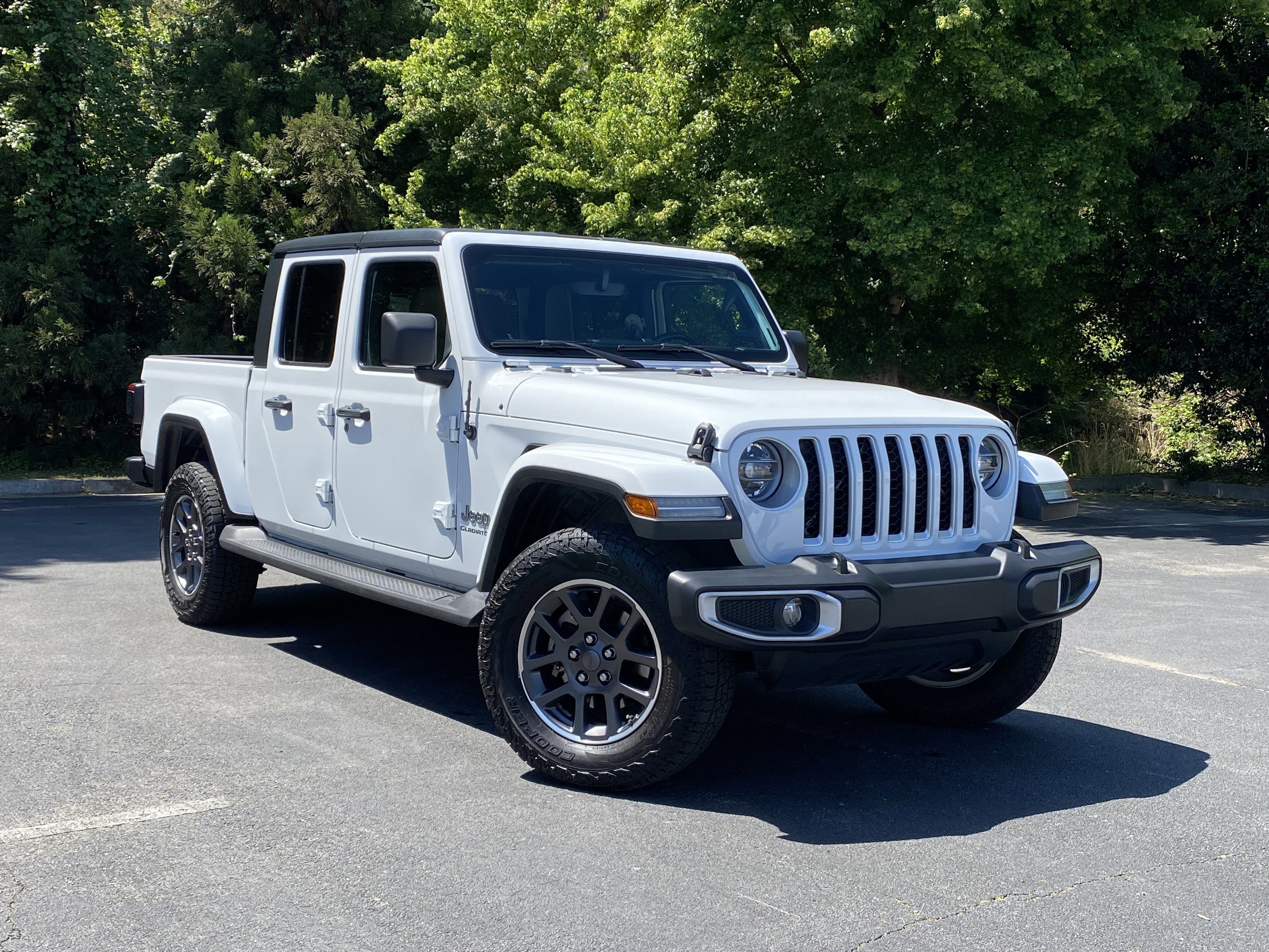 Used 2020 Jeep Gladiator Overland AWD/4WD image 43