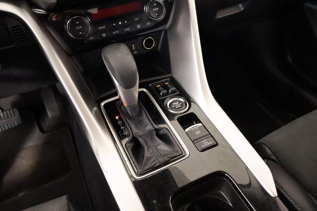 Used 2024 Mitsubishi Eclipse Cross SE image 8