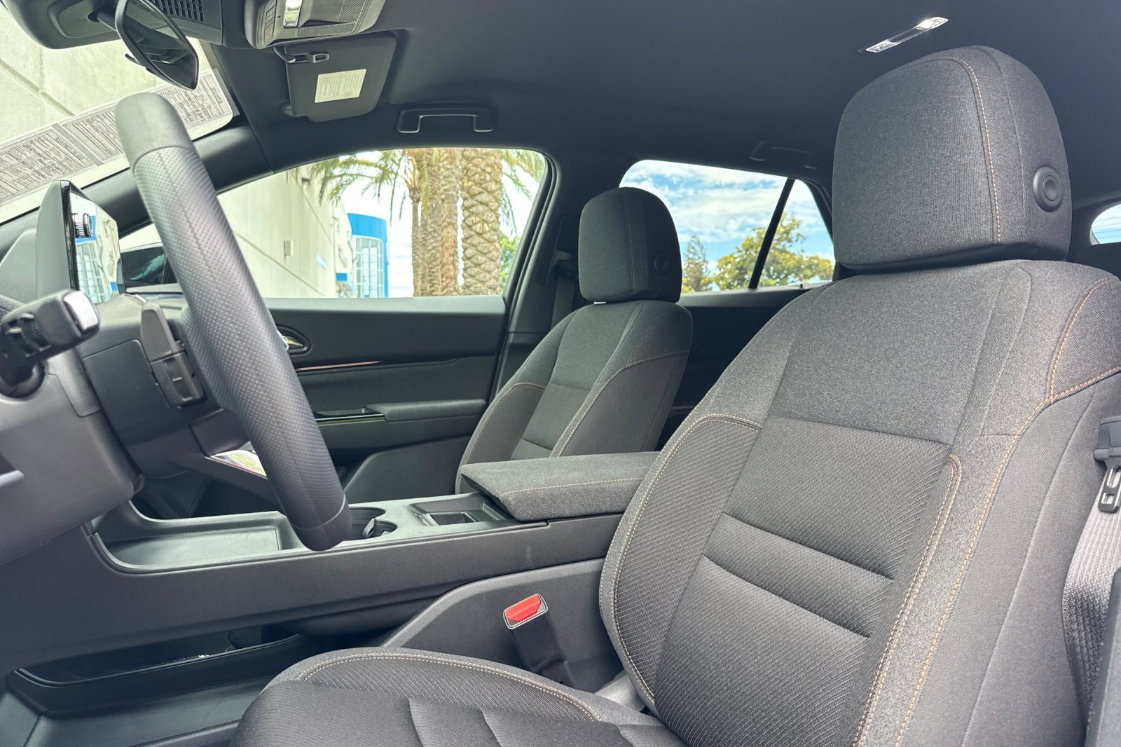 Used 2024 Honda Prologue EX image 5