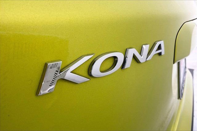Used 2020 Hyundai Kona Limited w/ Cargo Package image 32