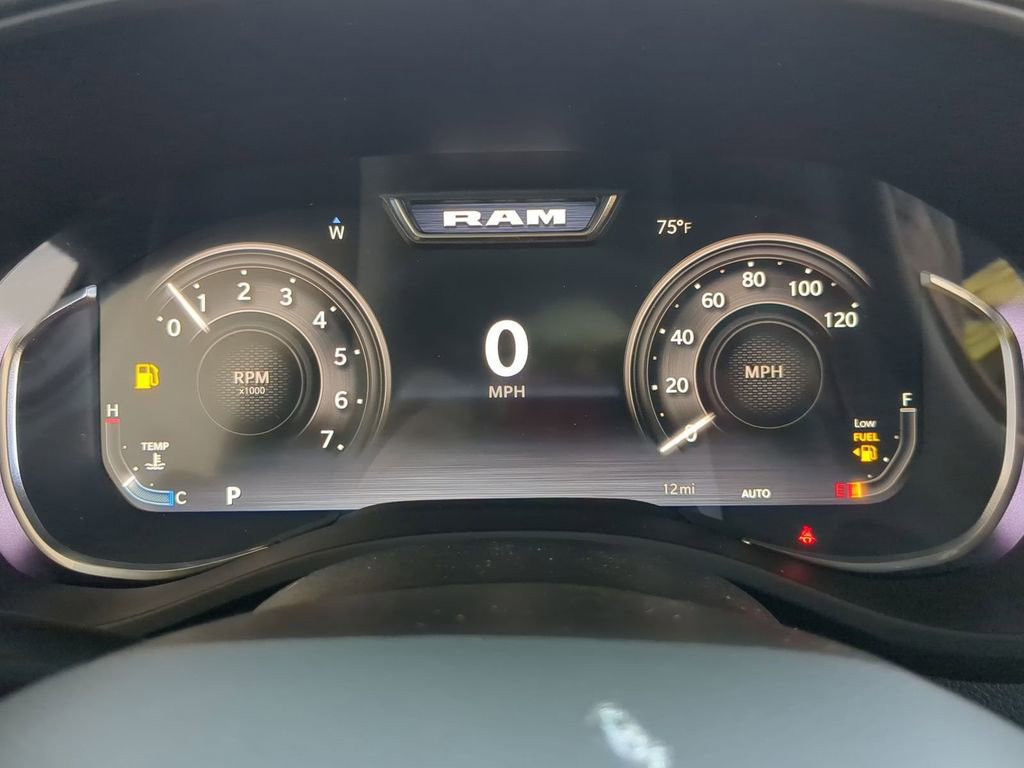 New 2026 RAM 1500 Big Horn AWD/4WD image 15