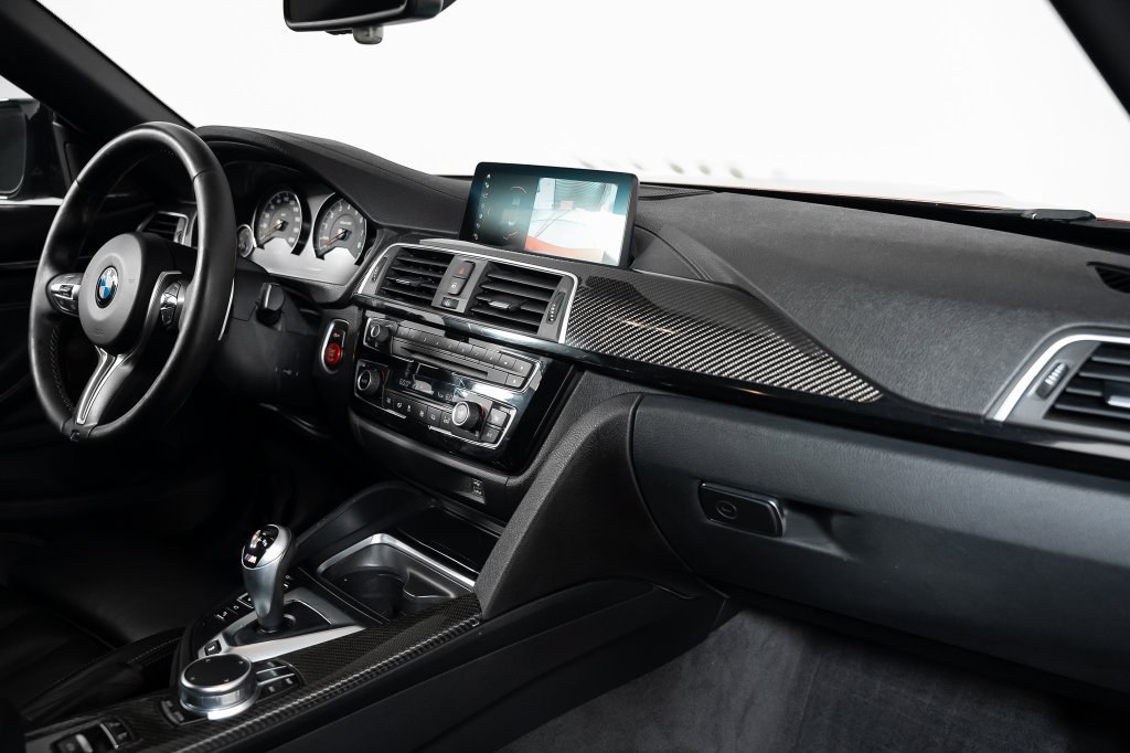 Used 2020 BMW M4 Convertible w/ Competition Package RWD image 35