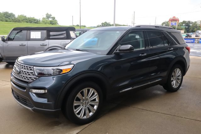 Certified 2024 Ford Explorer Limited w/ Limited Technology Package AWD/4WD image 5