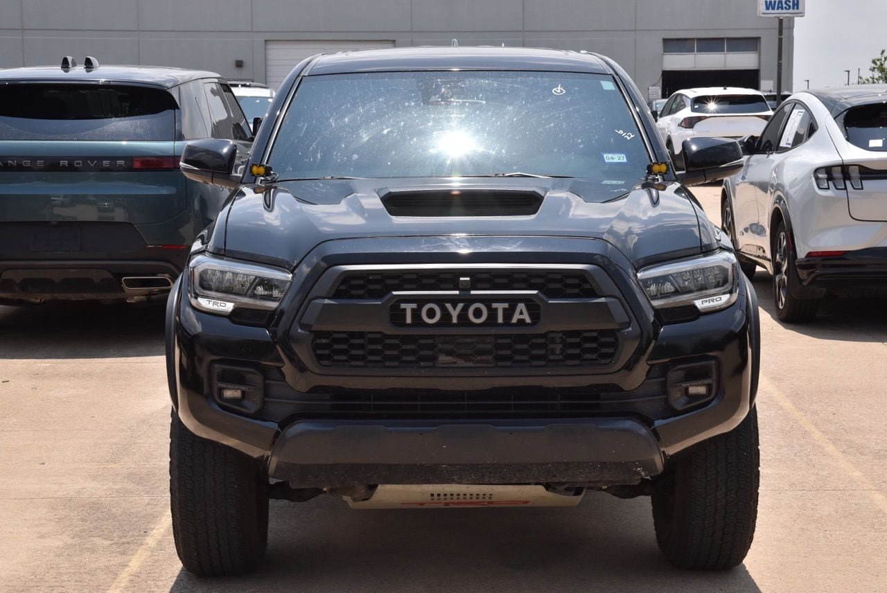 Used 2023 Toyota Tacoma TRD Pro AWD/4WD image 3