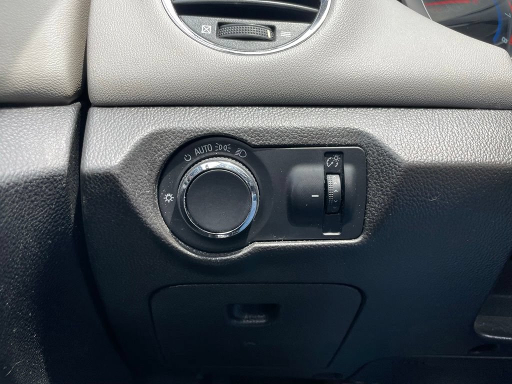 Used 2012 Chevrolet Cruze LS w/ Connectivity Package FWD image 38
