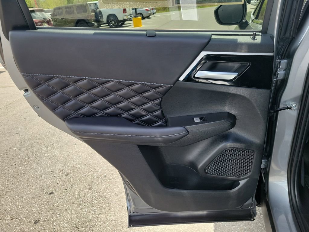 Used 2024 Mitsubishi Outlander SEL image 31