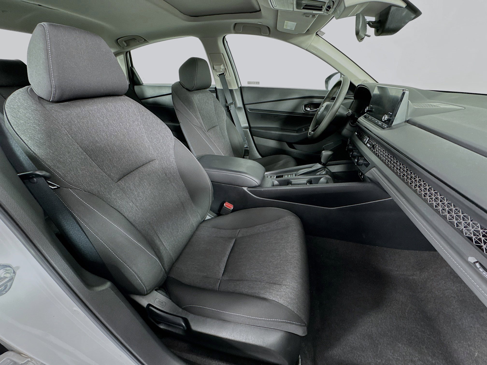 Certified 2023 Honda Accord EX image 27