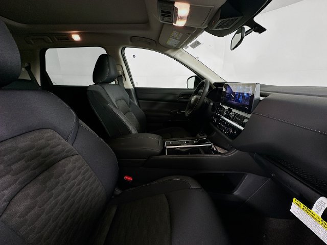 New 2026 Nissan Pathfinder SV w/ SV Premium Package FWD image 30