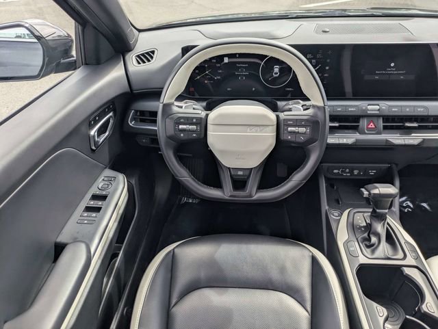 Used 2025 Kia K4 GT-Line w/ GT-Line Premium Package image 15