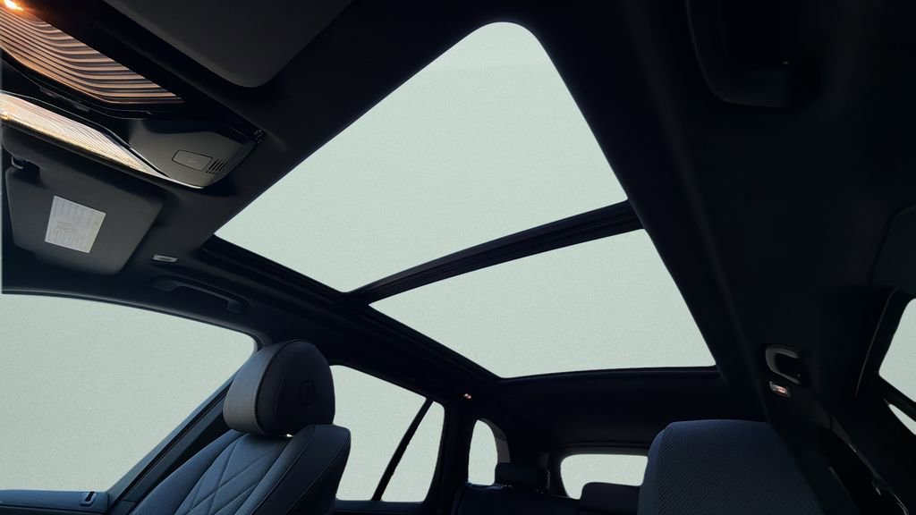 New 2026 BMW X5 xDrive40i w/ Parking Assistance Package image 19