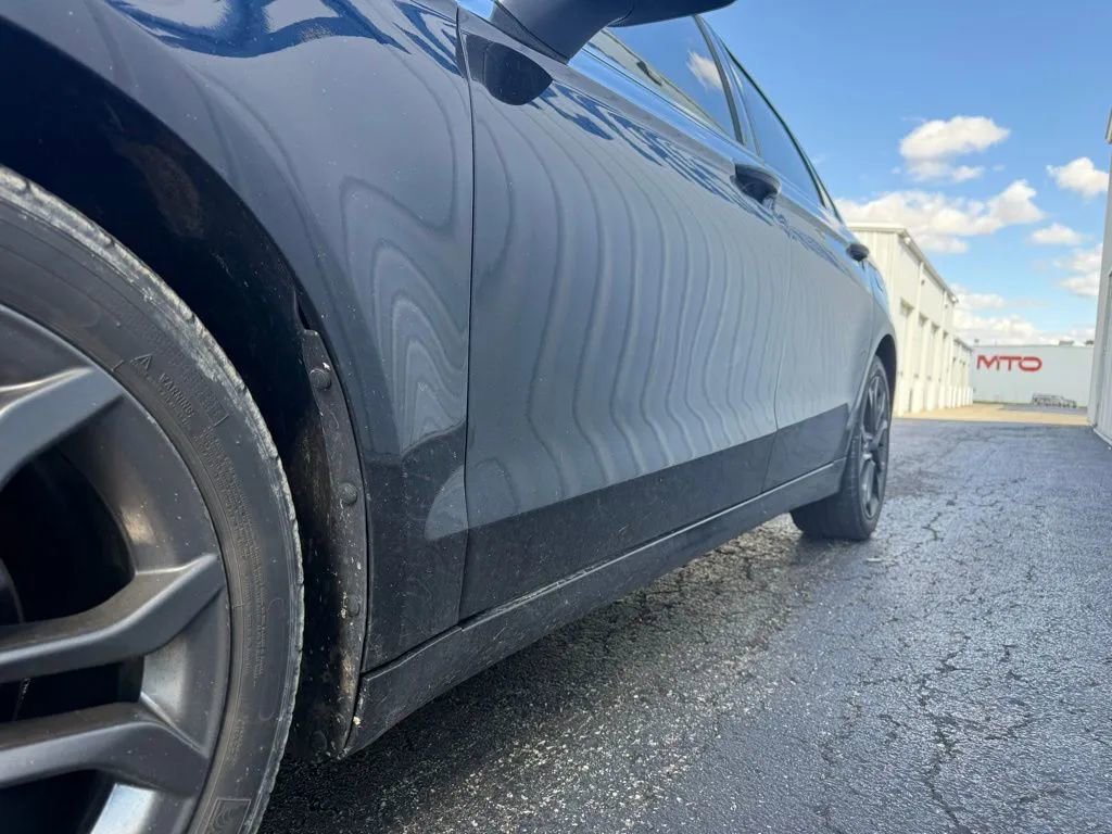 Used 2018 Ford Fusion SE w/ Equipment Group 201A image 5