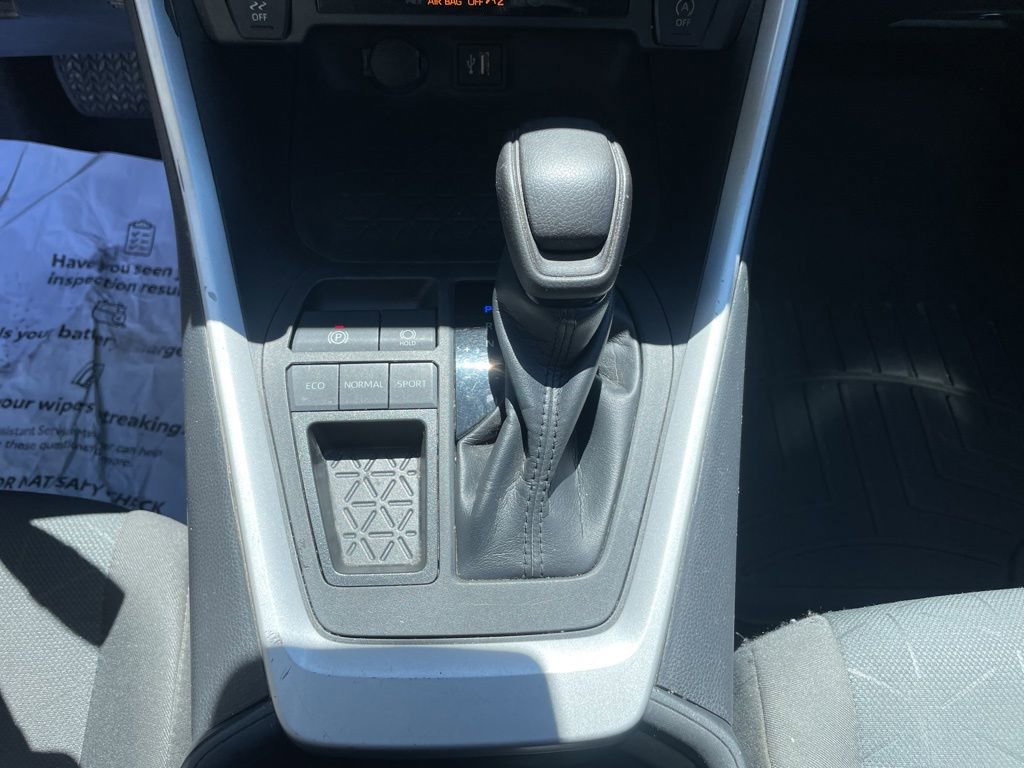 Used 2023 Toyota RAV4 XLE image 21