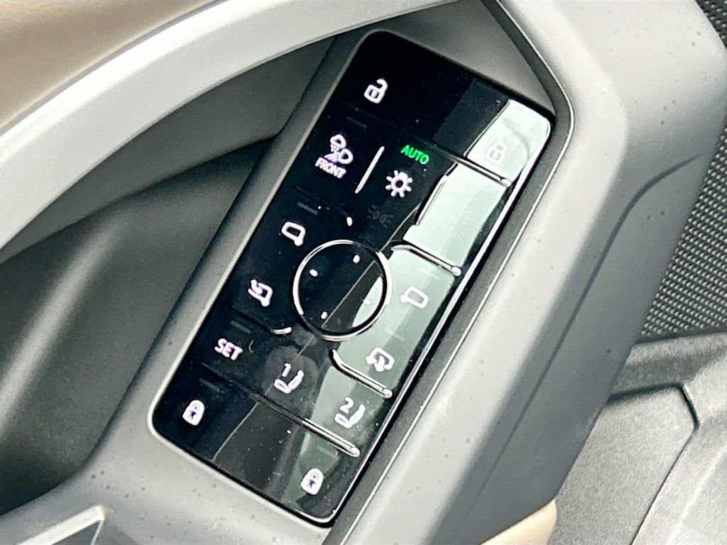 Used 2025 Audi Q5 Premium Plus w/ Premium Plus image 23