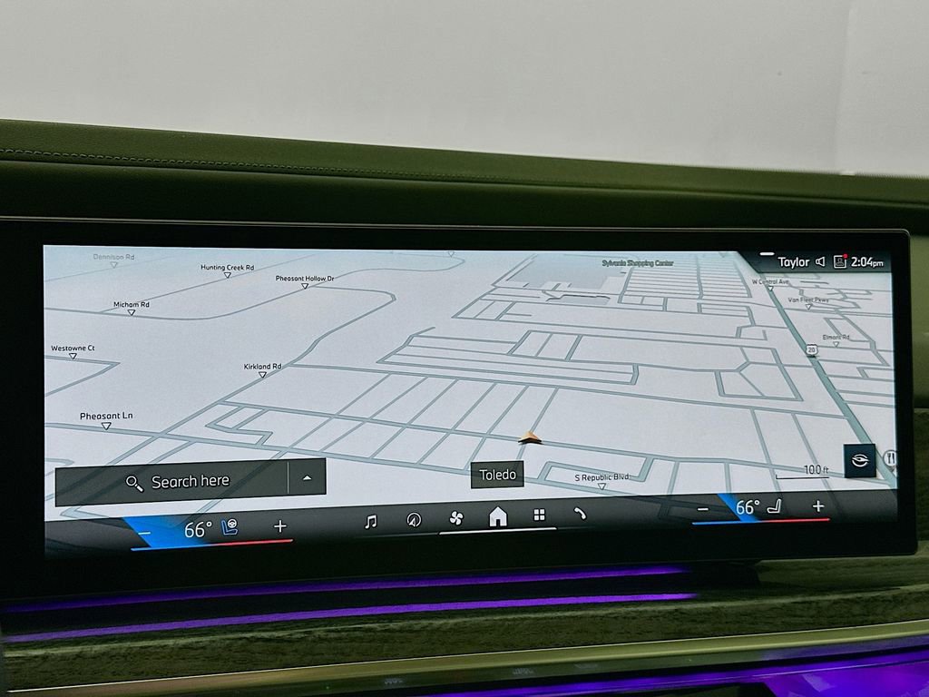 Used 2024 BMW 760i xDrive image 17