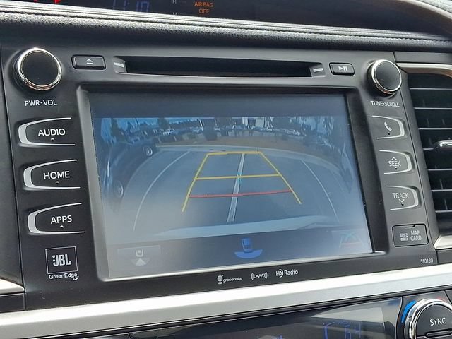 Used 2017 Toyota Highlander Limited Platinum FWD image 25
