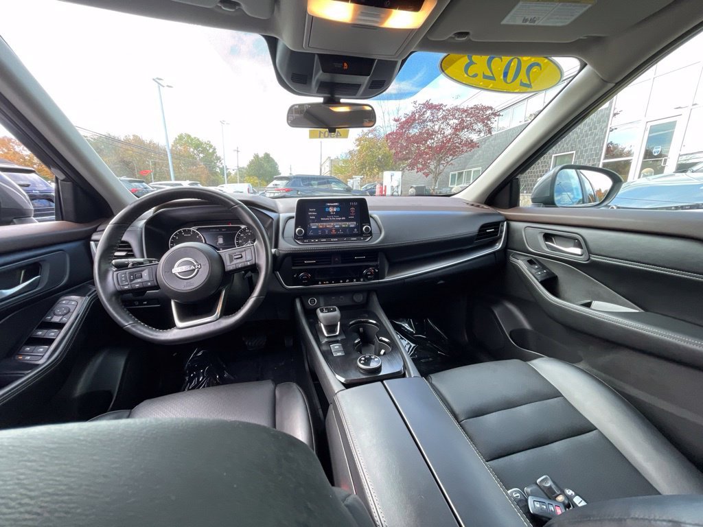 Certified 2023 Nissan Rogue SV w/ SV Premium B Package AWD/4WD image 11