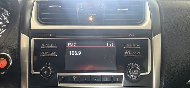 Used 2017 Nissan Altima 2.5 SV image 18