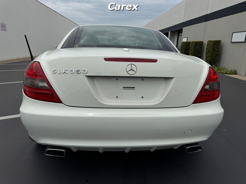 Used 2010 Mercedes-Benz SLK 350 image 17