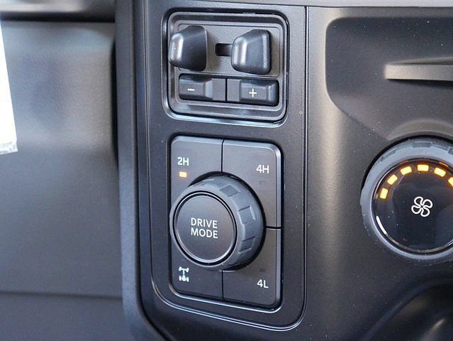 New 2026 Ford F250 XL w/ XL Driver Assist Package AWD/4WD image 21