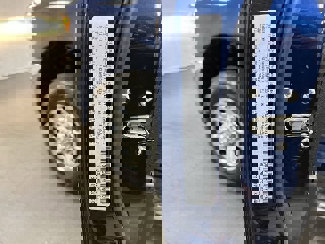 Used 2024 RAM 2500 Big Horn w/ Bed Utility Group image 33