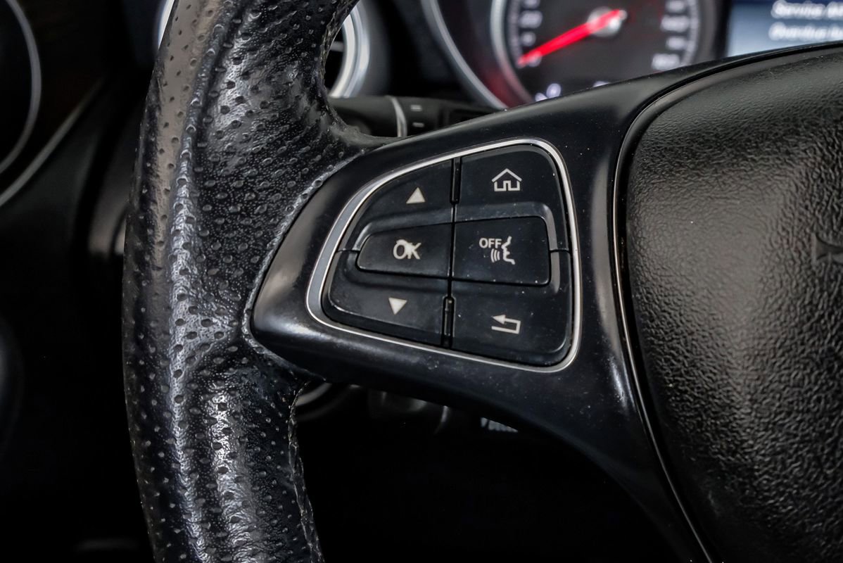 Used 2019 Mercedes-Benz GLC 300 image 16