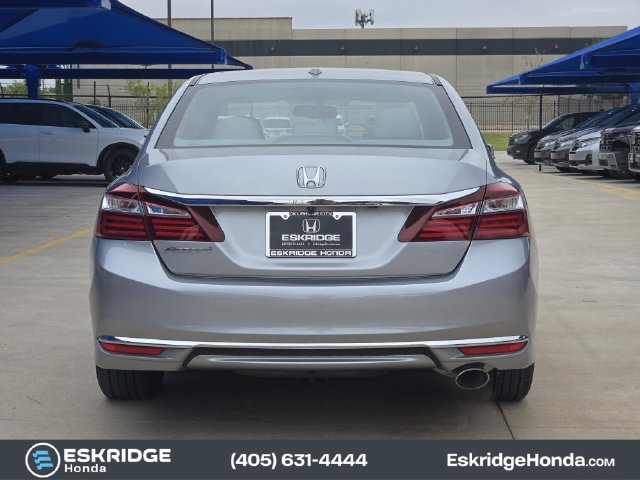 Used 2017 Honda Accord EX-L image 6